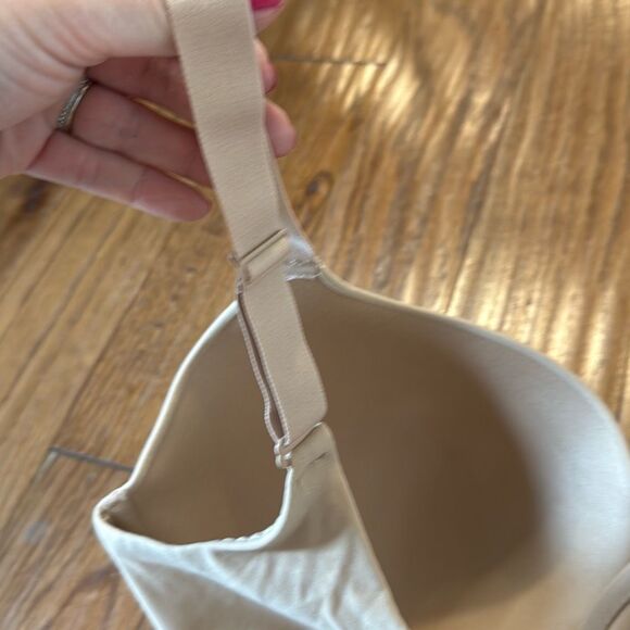 SKIMS underwire tshirt bra 36h nude - Picture 7 of 9